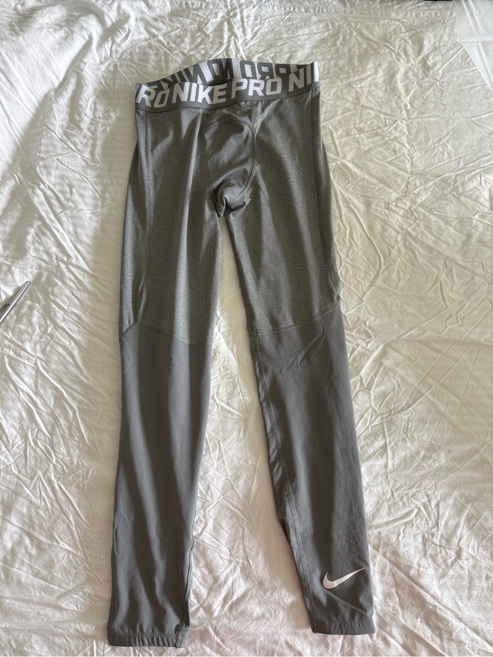 Nike Pro Men’s Gray Performance Compression Tights